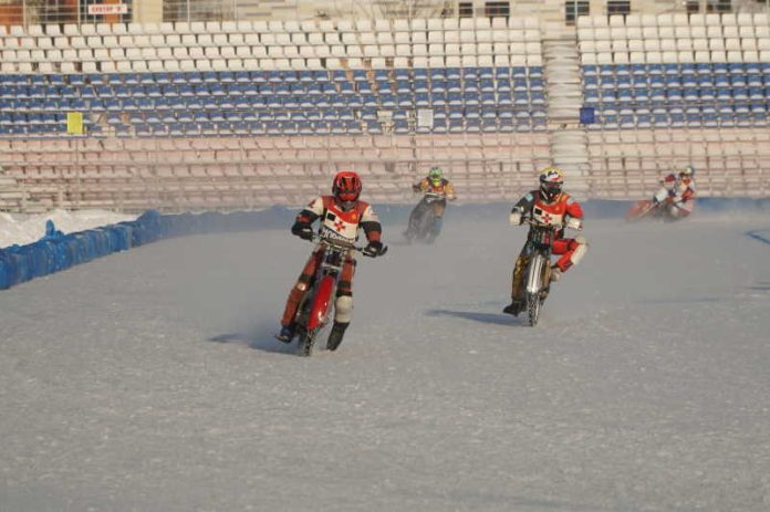 dCfBmoJe9KM